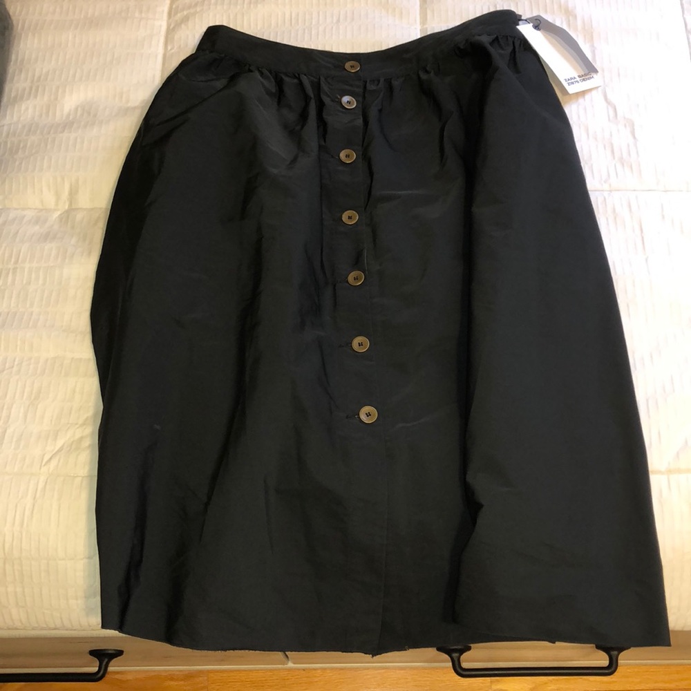 BRAND NEW ZARA reversible midi button down skirt
